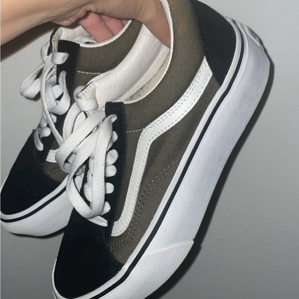 Vans Platform